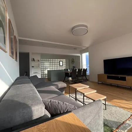 Panorama-sicht Mit Pool & Sauna *